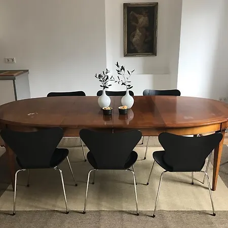 Herrenhaus - Weingut Freiherr V. Landenberg * 埃迪格尔-埃莱尔