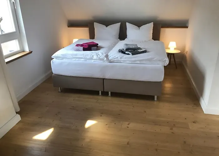 Herrenhaus - Weingut Freiherr V. Landenberg Hébergement de vacances Ediger-Eller