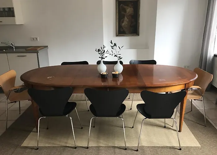 Herrenhaus - Weingut Freiherr V. Landenberg * Ediger-Eller